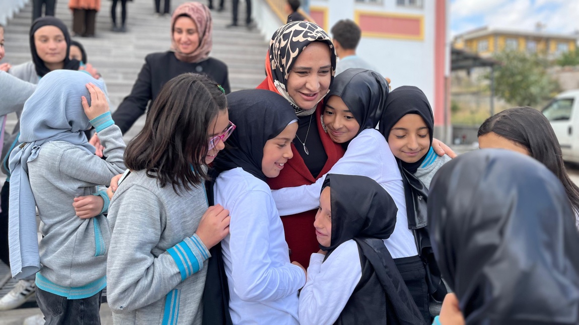 ''Doğumunun 1500. Yılında Alemlere Rahmet Hz. Muhammed''